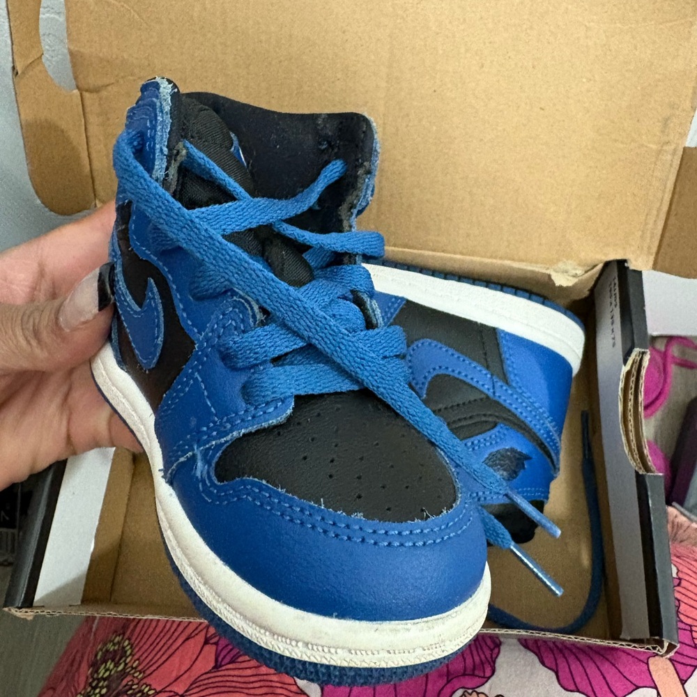 Nike Air Jordan 1 Retro High OG TD. 6c